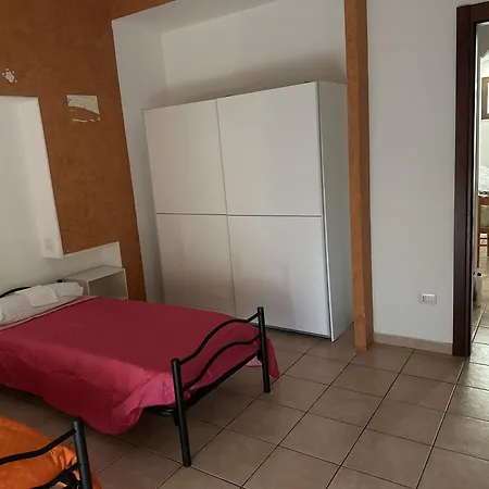 Via Modena 3* Όλμπια